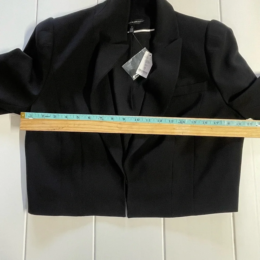 White House Black Market Black Cropped Blazer Suit Jacket, New with Tags, Sz 12 - Picture 6 of 7